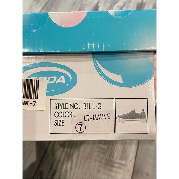 Soda slip on casual shoe/tennis shoe size 7 - Picture 10 of 10